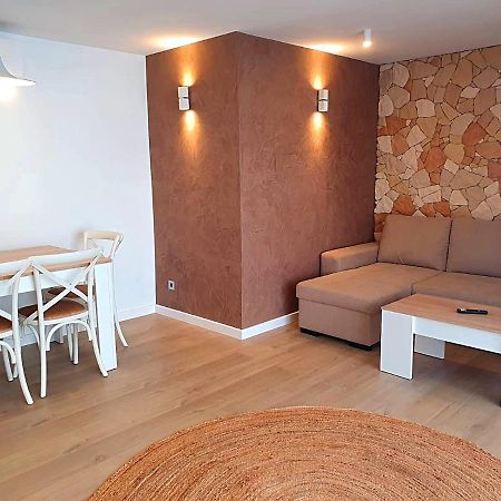 First Line Beach Beautiful Two Bedrooms بينايدورم المظهر الخارجي الصورة
