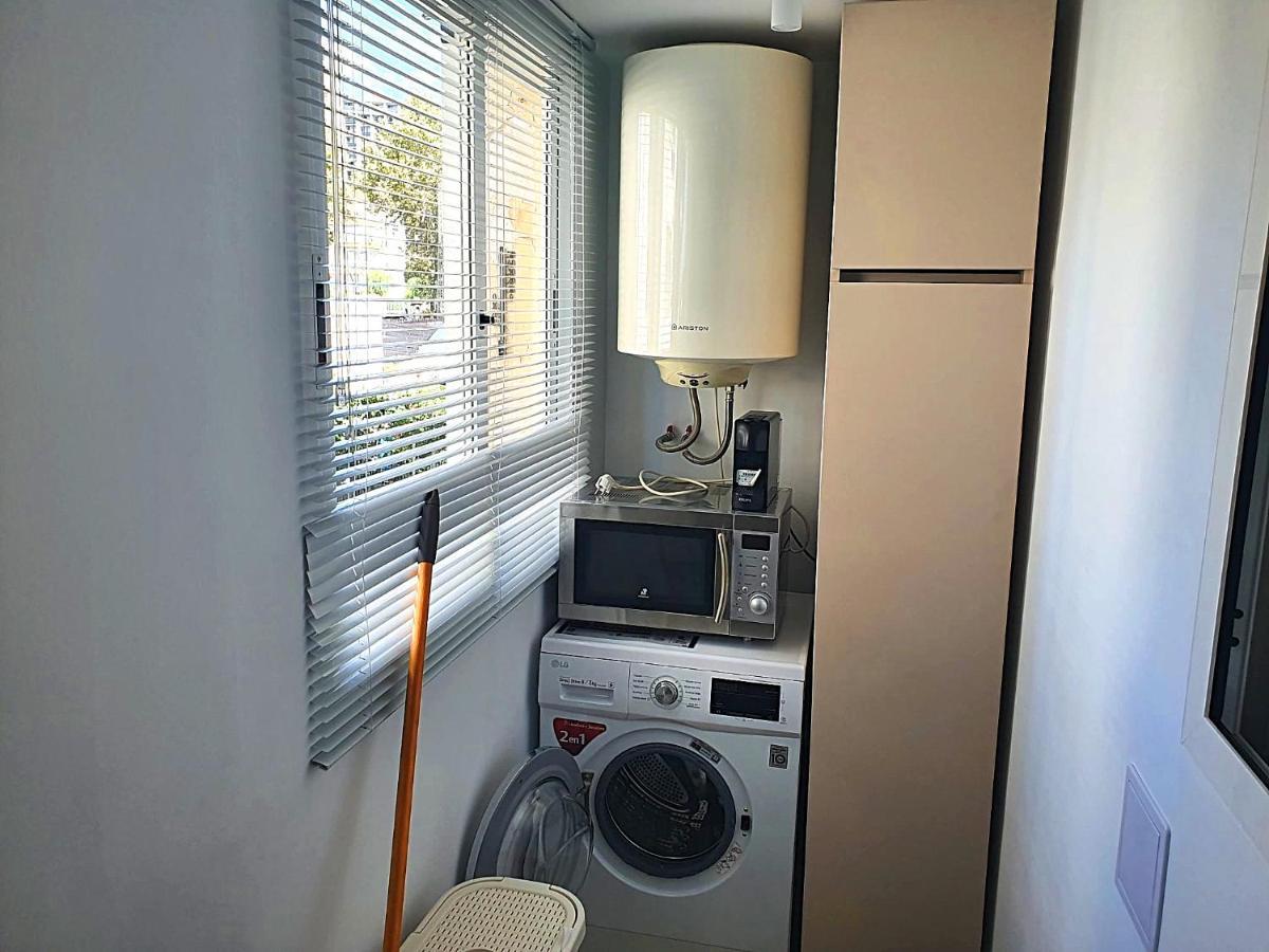 First Line Beach Beautiful Two Bedrooms بينايدورم المظهر الخارجي الصورة